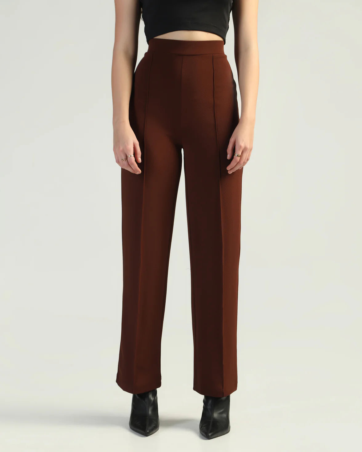Women Straight Fit Pleated Cargo Pants