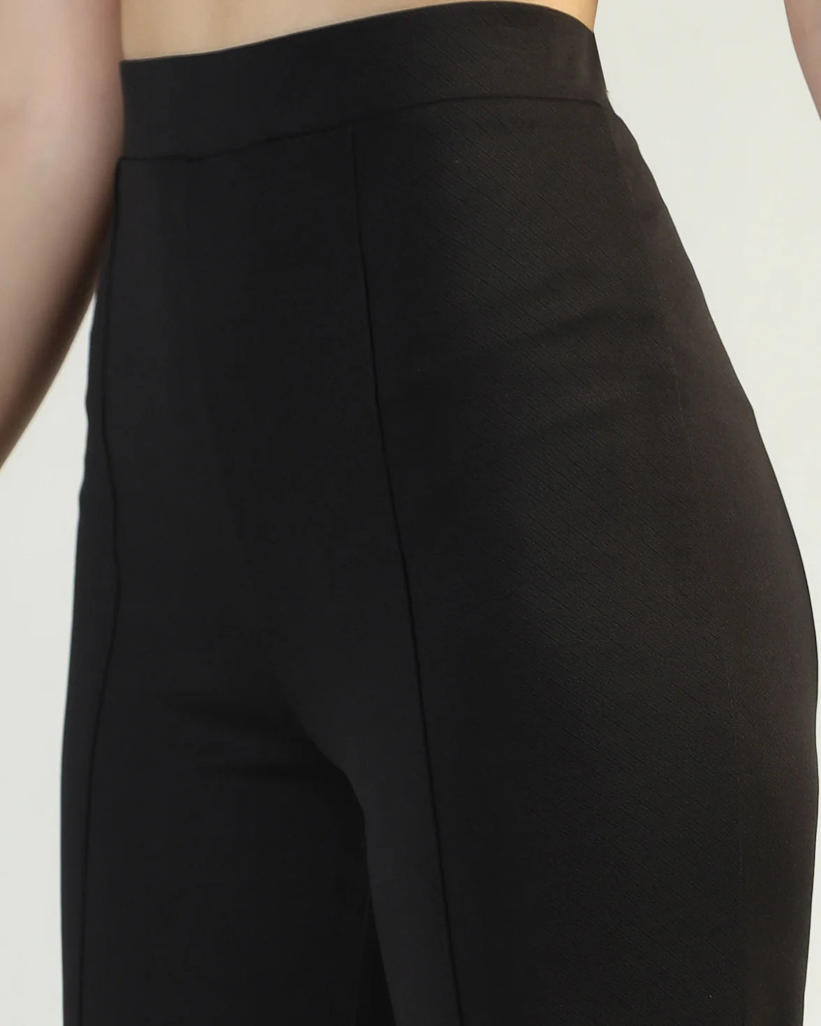 Women Straight Fit Pleated Cargo Pants