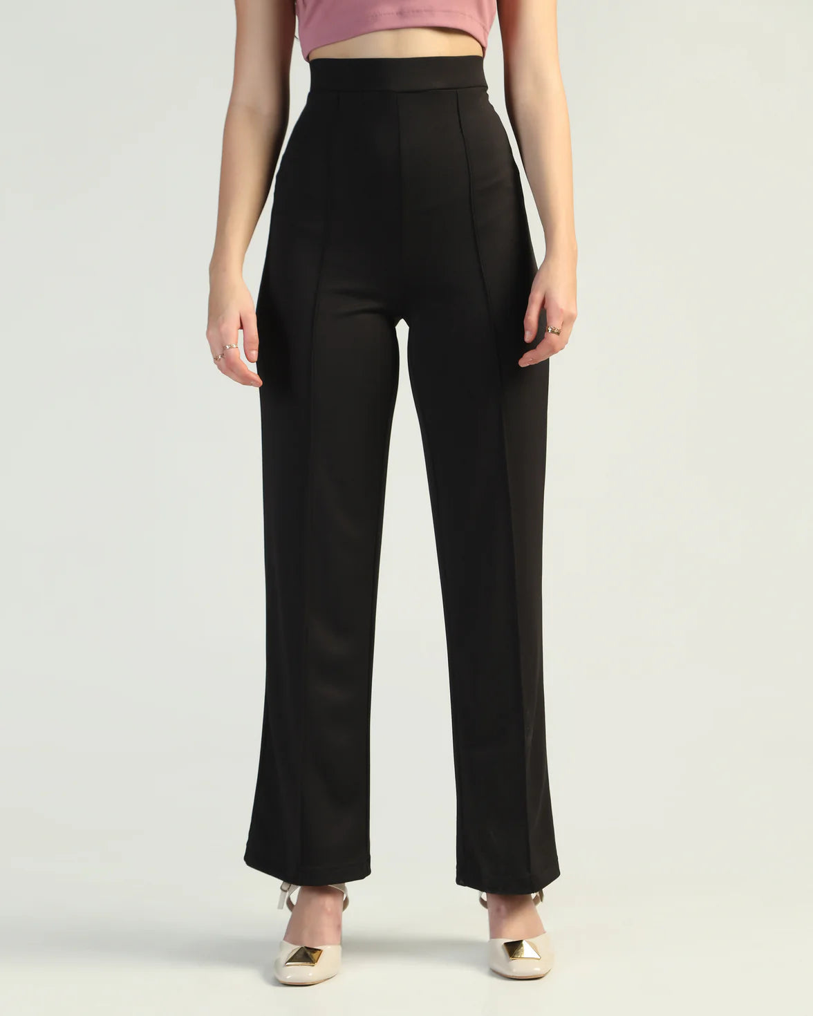 Women Straight Fit Pleated Cargo Pants