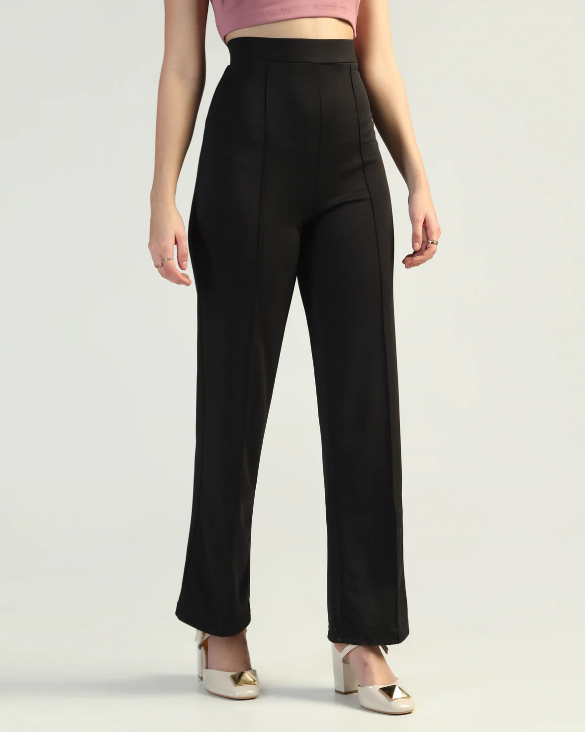 Women Straight Fit Pleated Cargo Pants