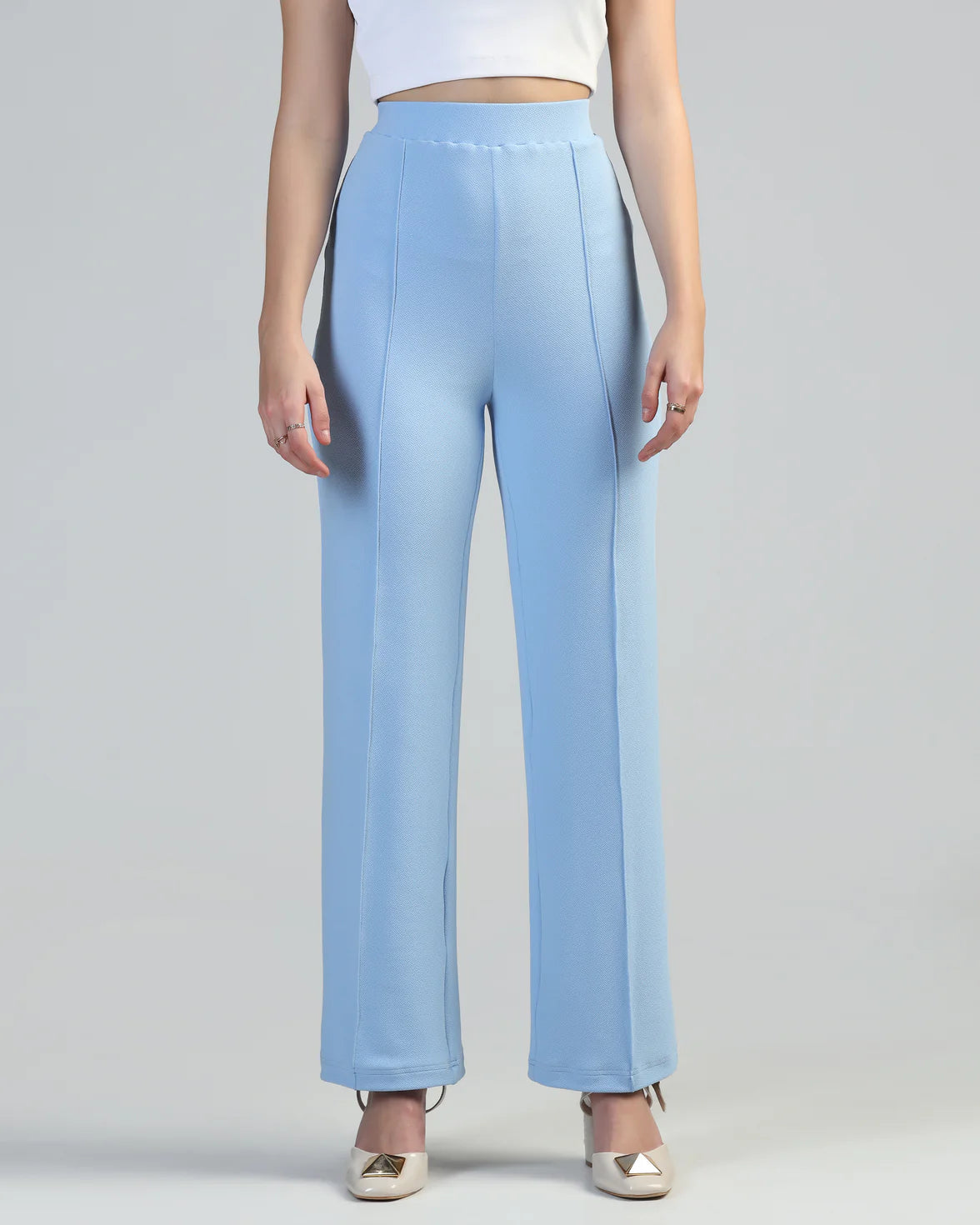 Women Straight Fit Pleated Cargo Pants