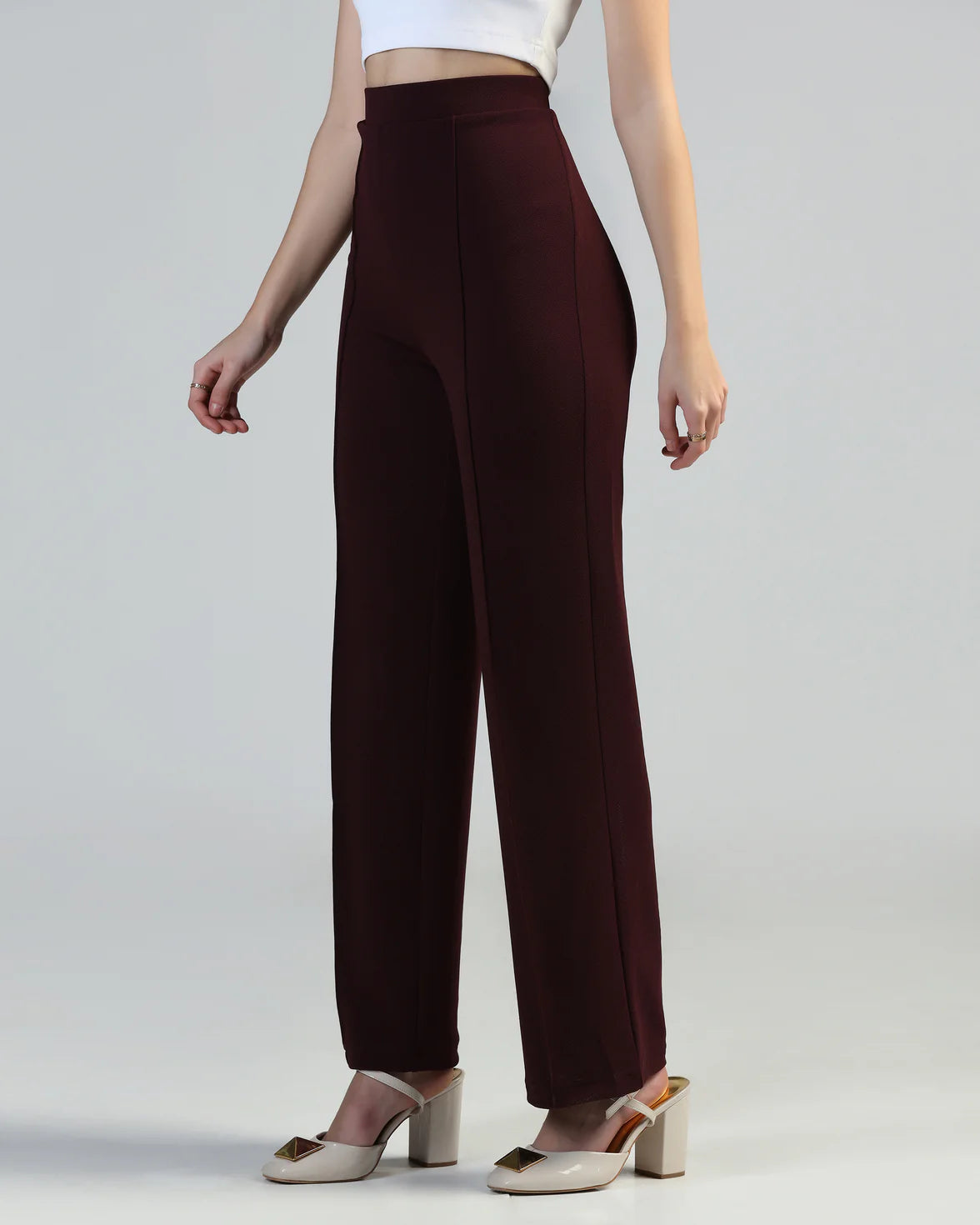 Women Straight Fit Pleated Cargo Pants