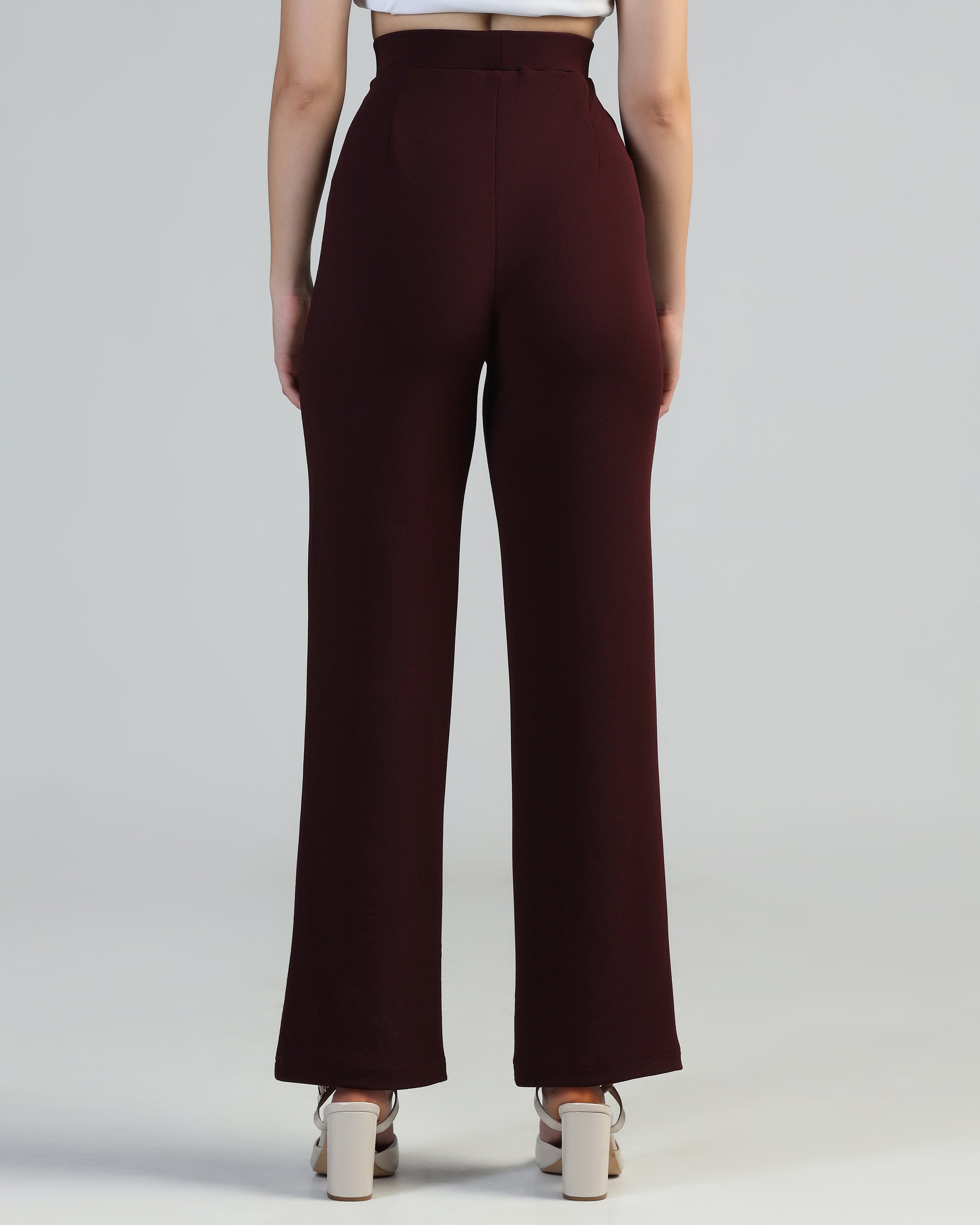 Women Straight Fit Pleated Cargo Pants