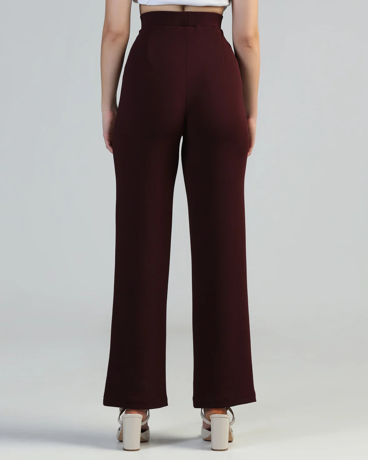 Women Straight Fit Pleated Cargo Pants