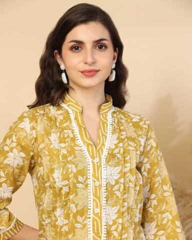 Women Floral Print Pure Cotton Straight Top