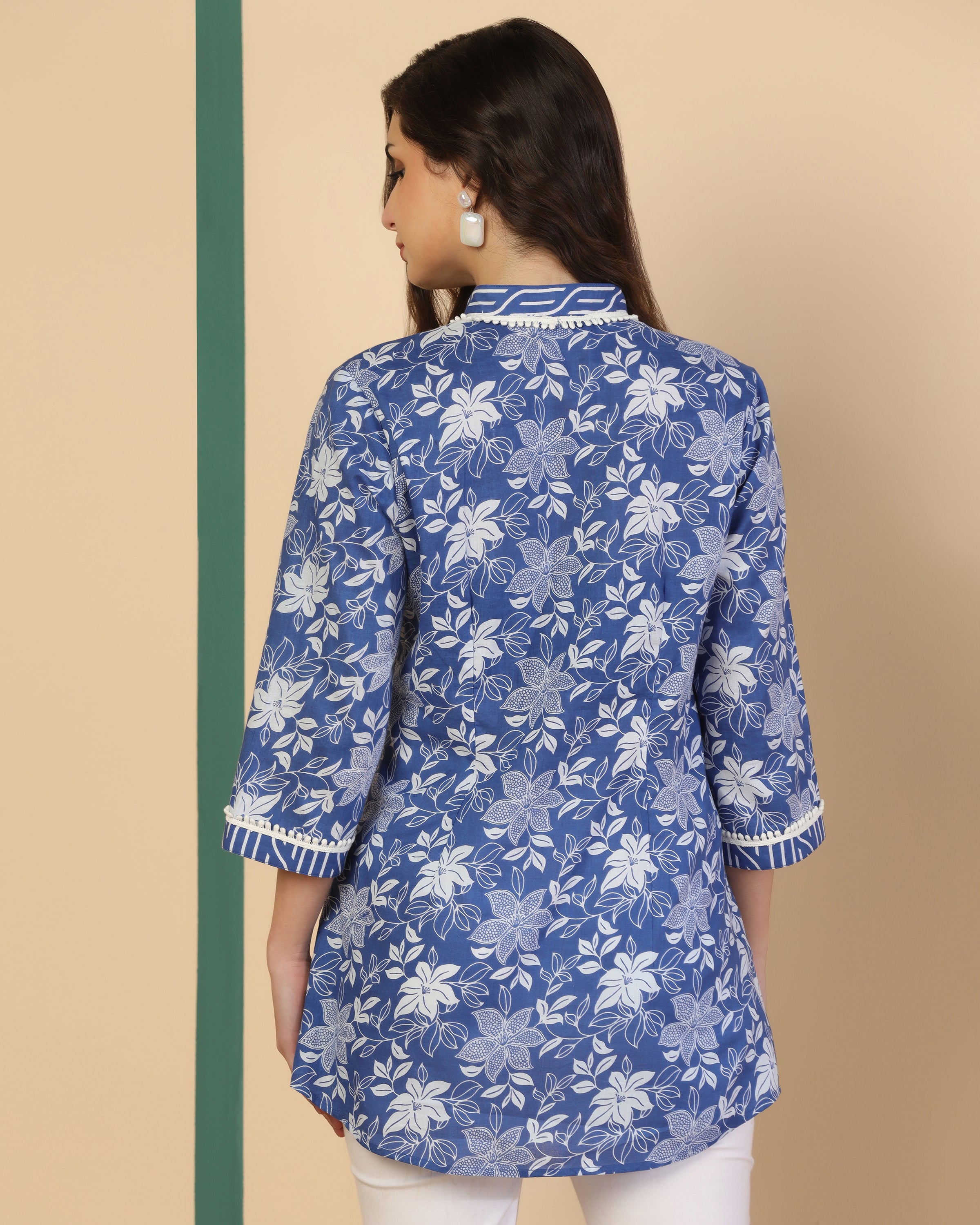 Women Floral Print Pure Cotton Straight Top