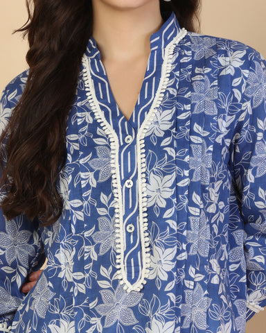 Women Floral Print Pure Cotton Straight Top